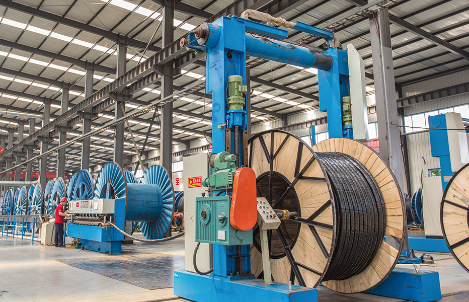 高壓電纜被廣泛使用，簡(jiǎn)述高壓電纜供電的優(yōu)點(diǎn)